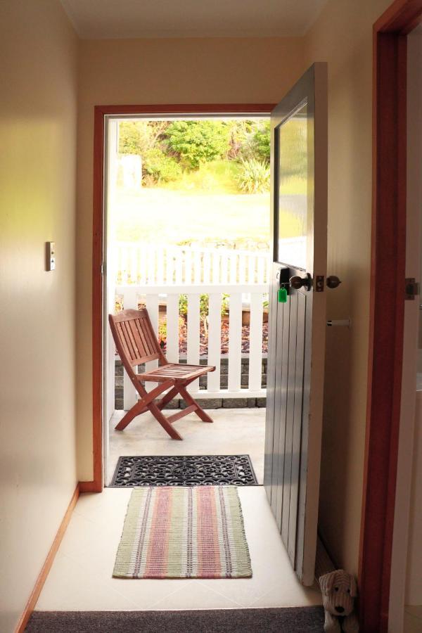 Al Louise Accommodation Mangonui Exteriör bild